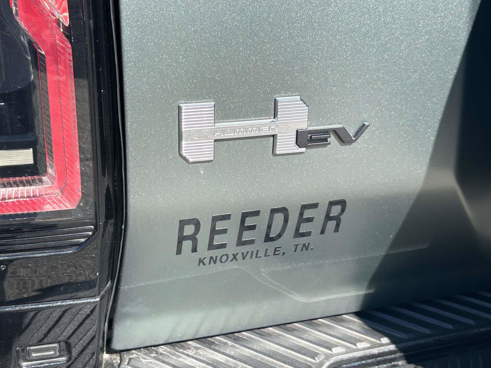 Used 2024 GMC Hummer EV 3X AWD/4WD image 12