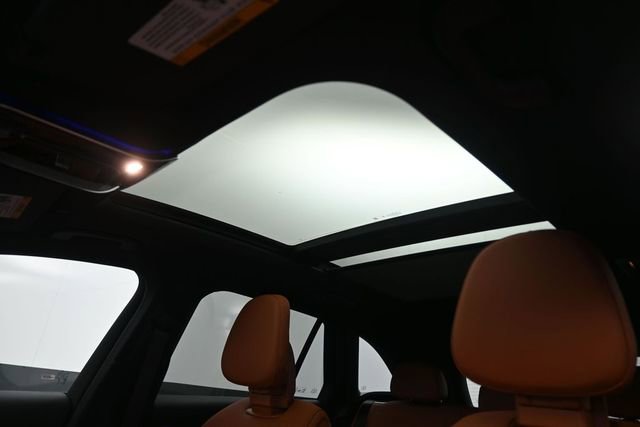 New 2026 Mercedes-Benz GLC 300 image 2