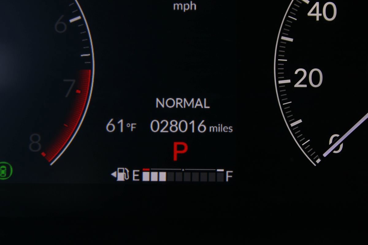 Used 2023 Honda HR-V LX image 31