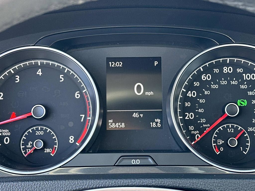 Used 2021 Volkswagen Golf 4-Door image 19