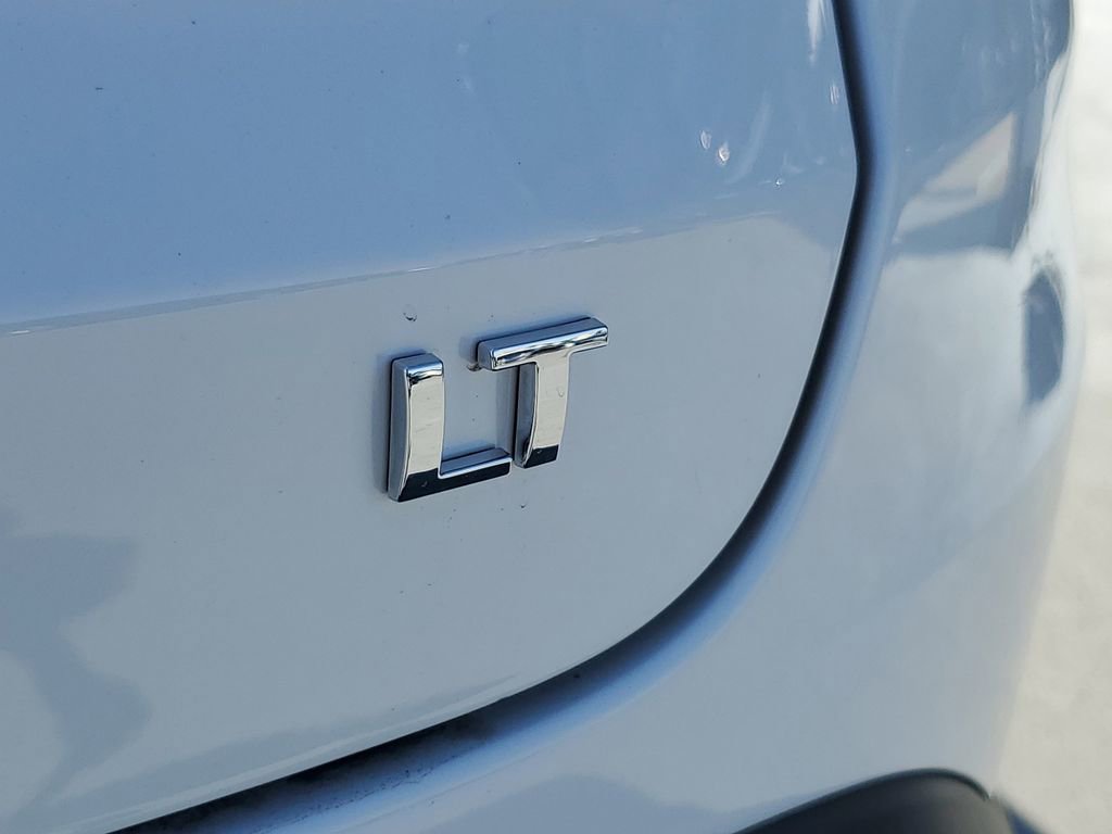 New 2026 Chevrolet Trax LT w/ Sunroof Package image 9