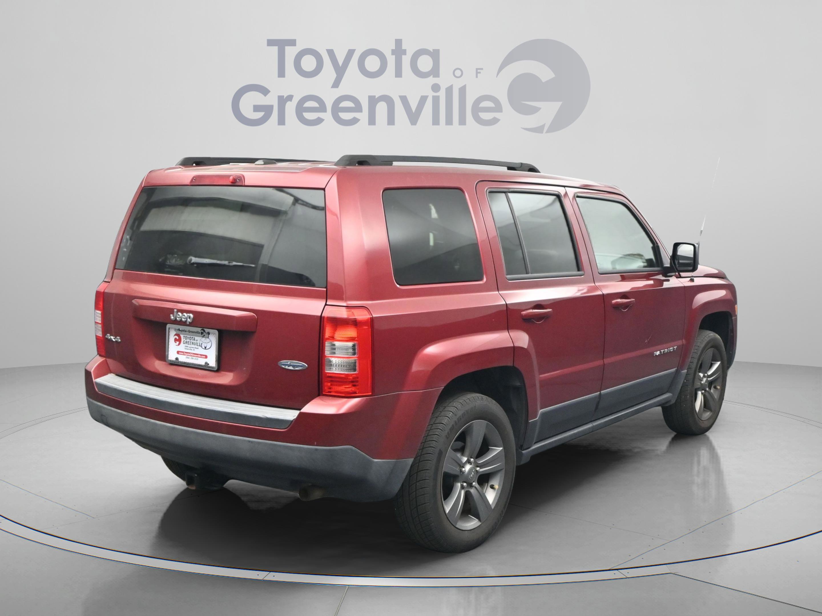 Used 2015 Jeep Patriot High Altitude AWD/4WD image 13