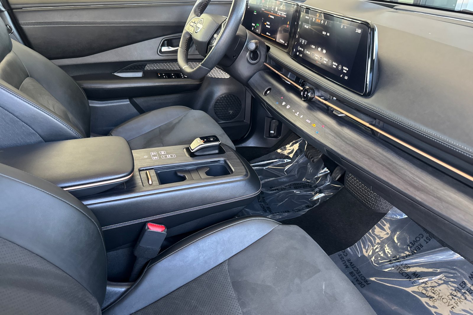 Certified 2024 Nissan Ariya AWD image 20