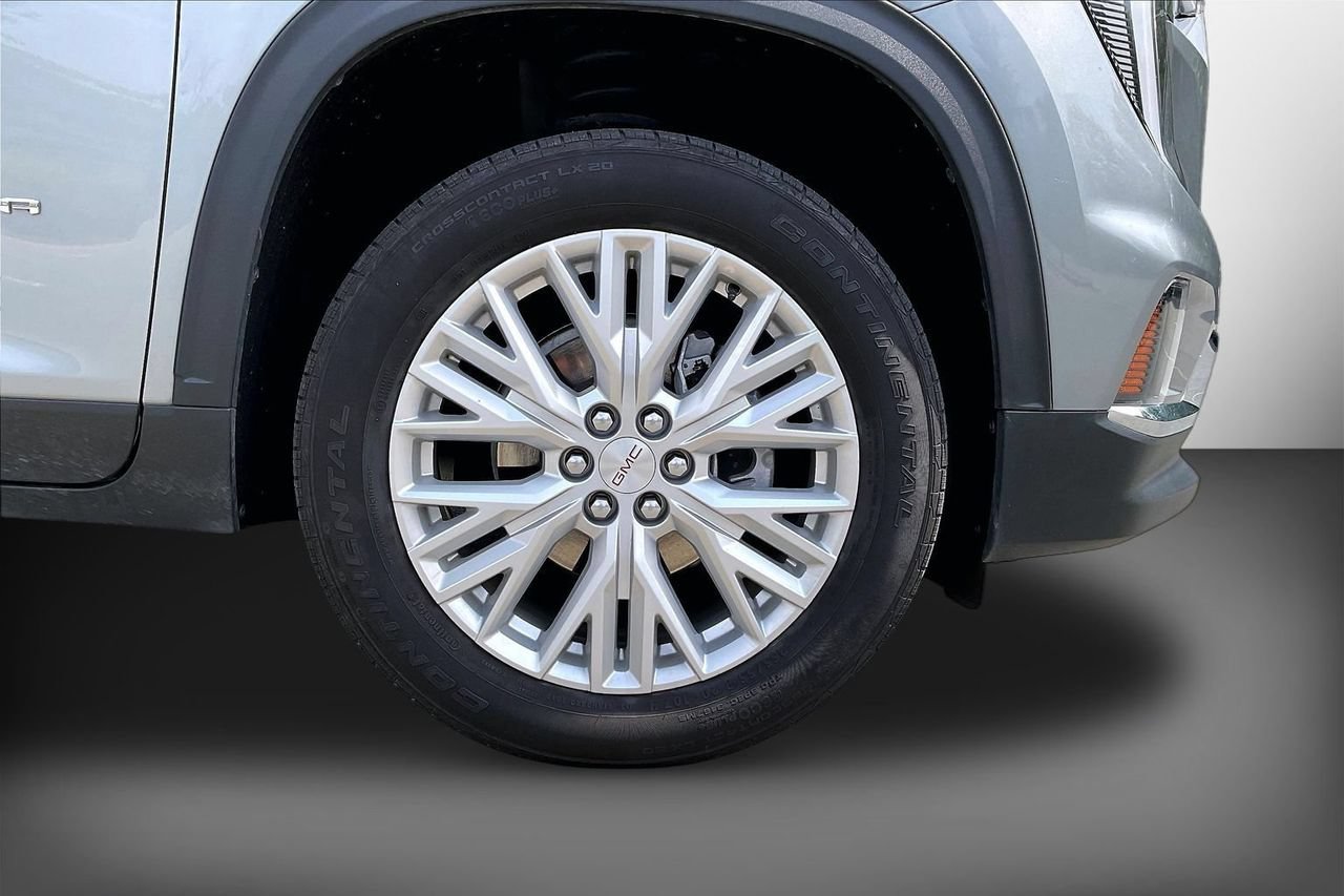 Used 2025 GMC Acadia Elevation w/ Elevation Premium Package FWD image 35