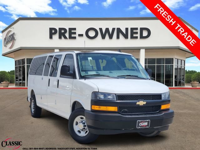 Used 2025 Chevrolet Express 3500 LS RWD image 1