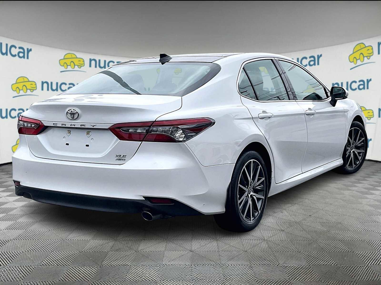 Used 2023 Toyota Camry XLE image 6