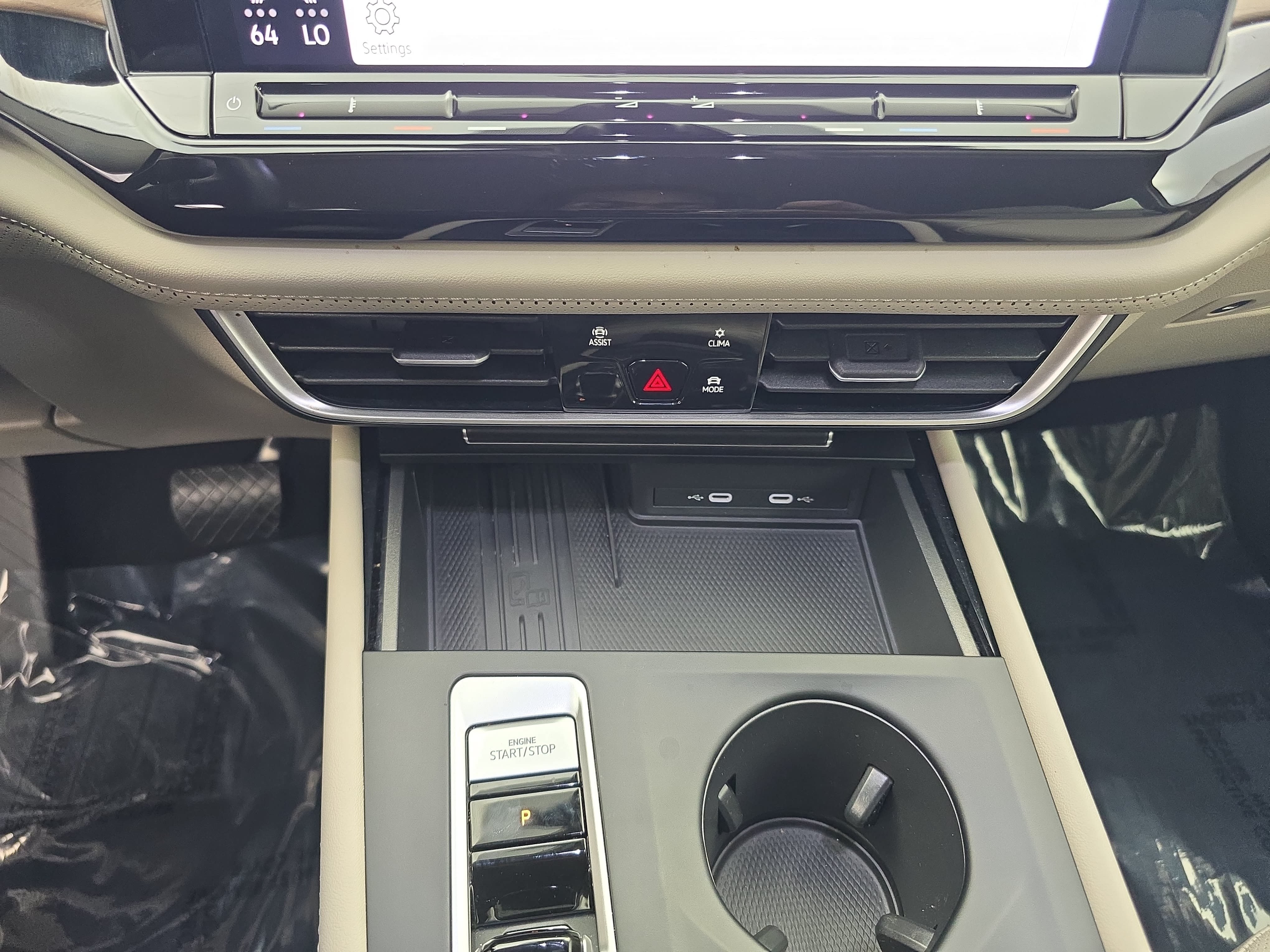 Certified 2026 Volkswagen Atlas SE FWD image 24