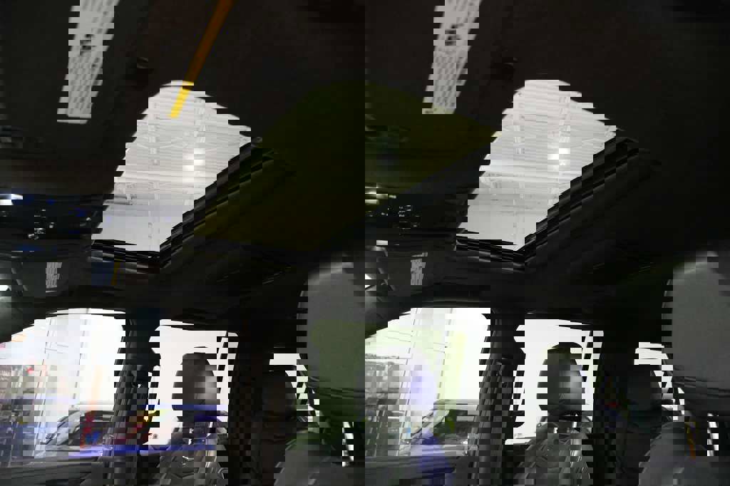 Used 2020 Cadillac Escalade ESV Platinum AWD/4WD image 38