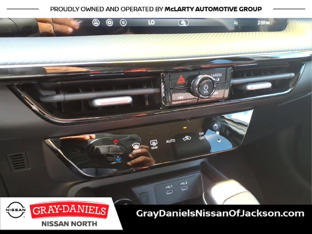 New 2026 Nissan Kicks SR AWD/4WD image 17