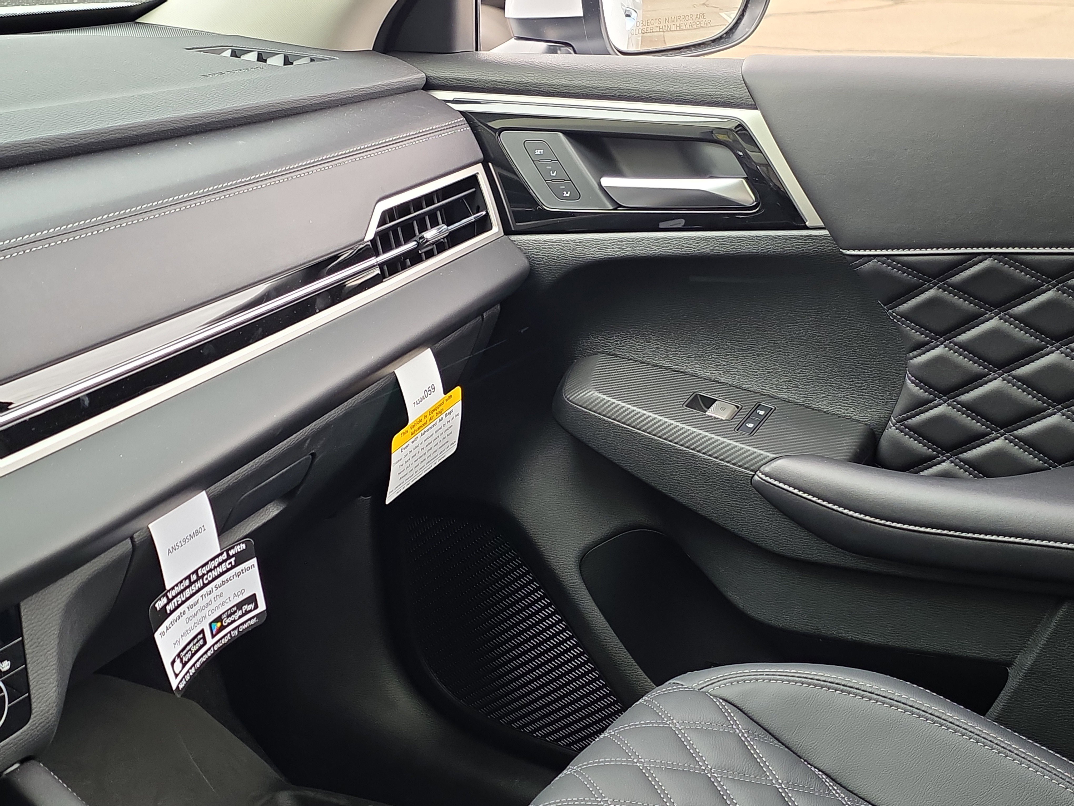 New 2025 Mitsubishi Outlander SEL image 26