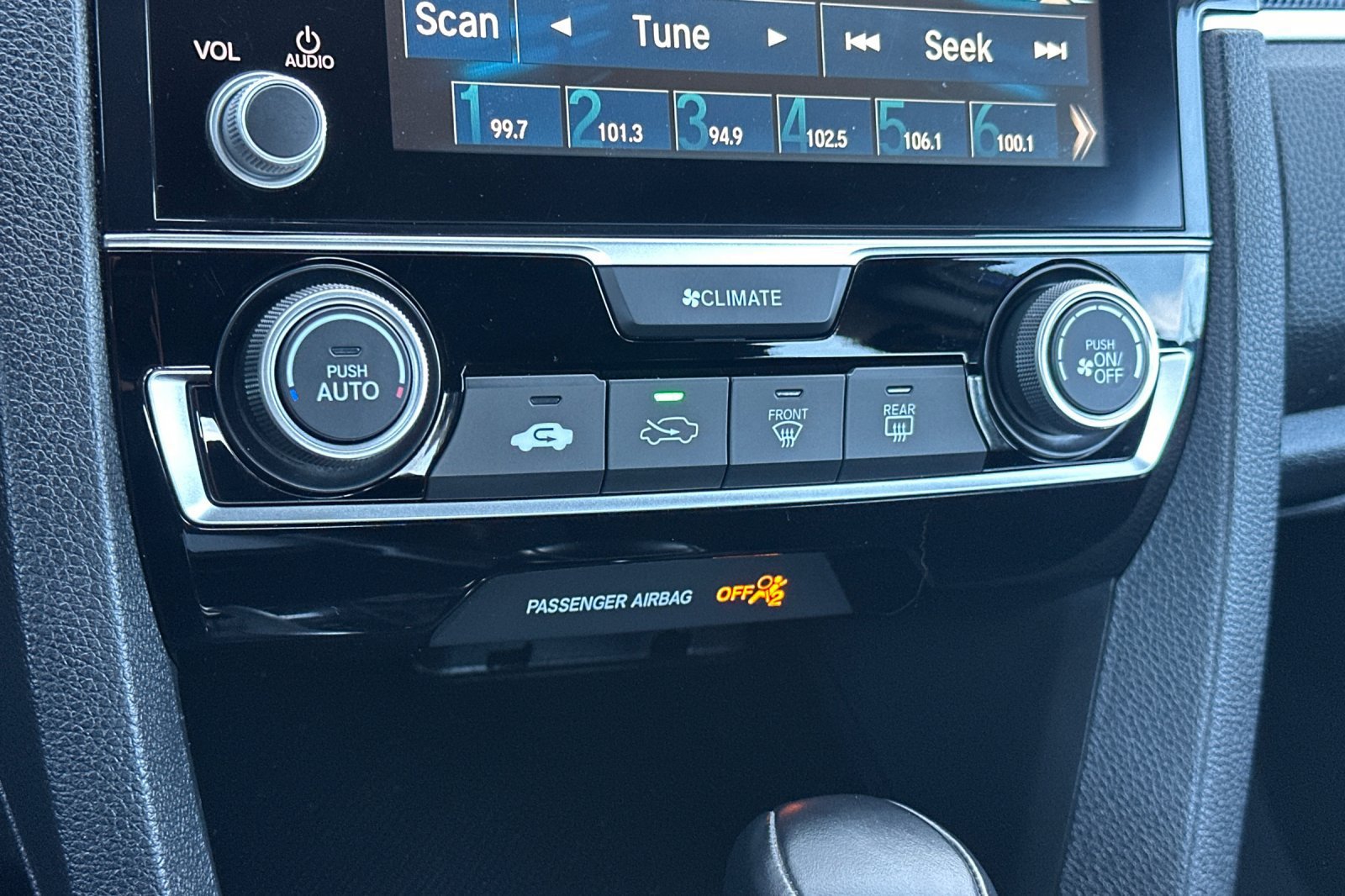 Used 2019 Honda Civic Sport image 18
