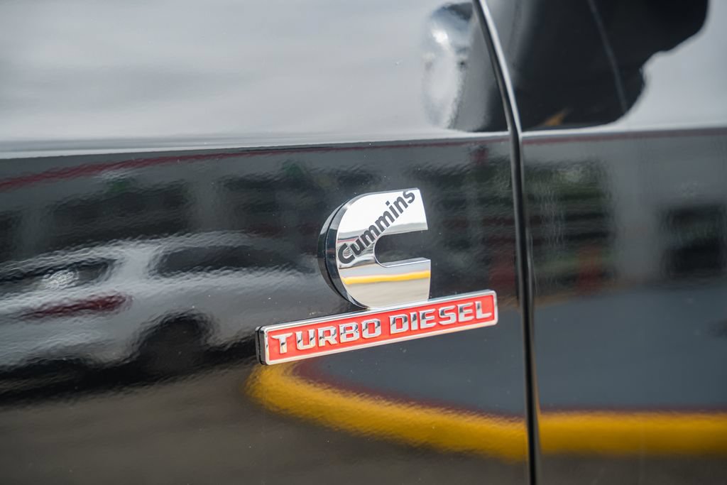 New 2026 RAM 2500 Laramie AWD/4WD image 18