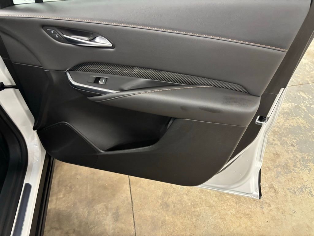 Used 2023 Cadillac XT4 Sport FWD image 23