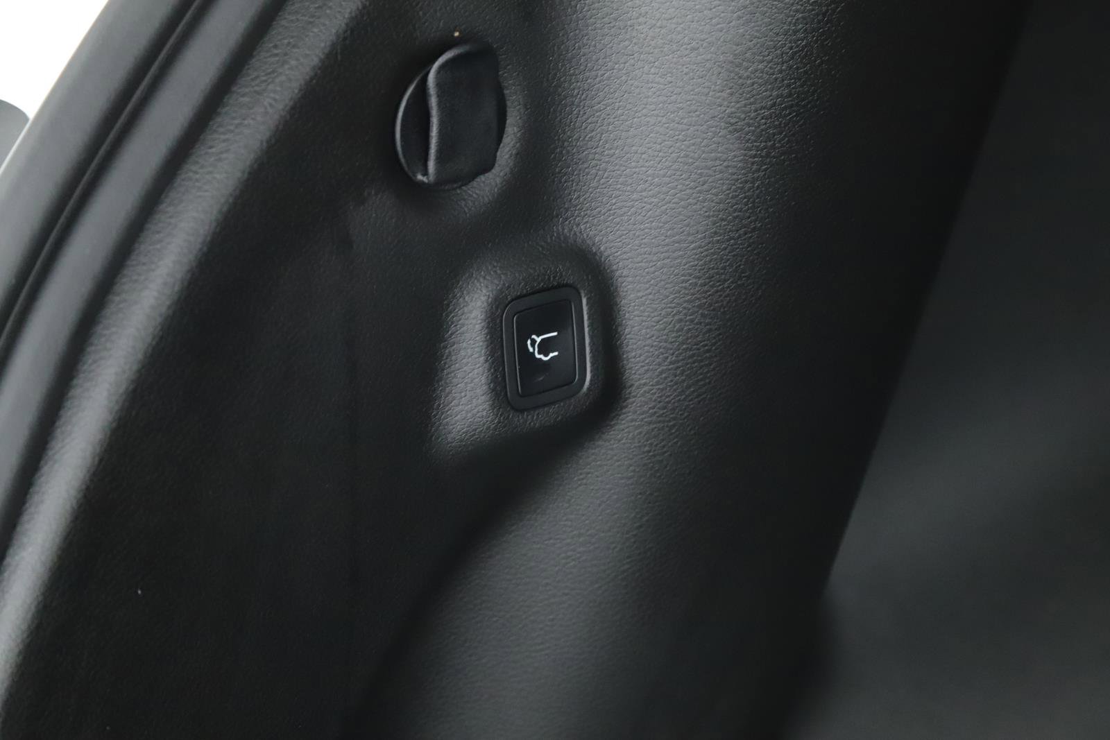 New 2026 Jeep Compass Limited w/ Sun, Sound & Navigation Group image 20