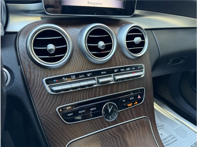 Used 2018 Mercedes-Benz C 300 Sedan image 39
