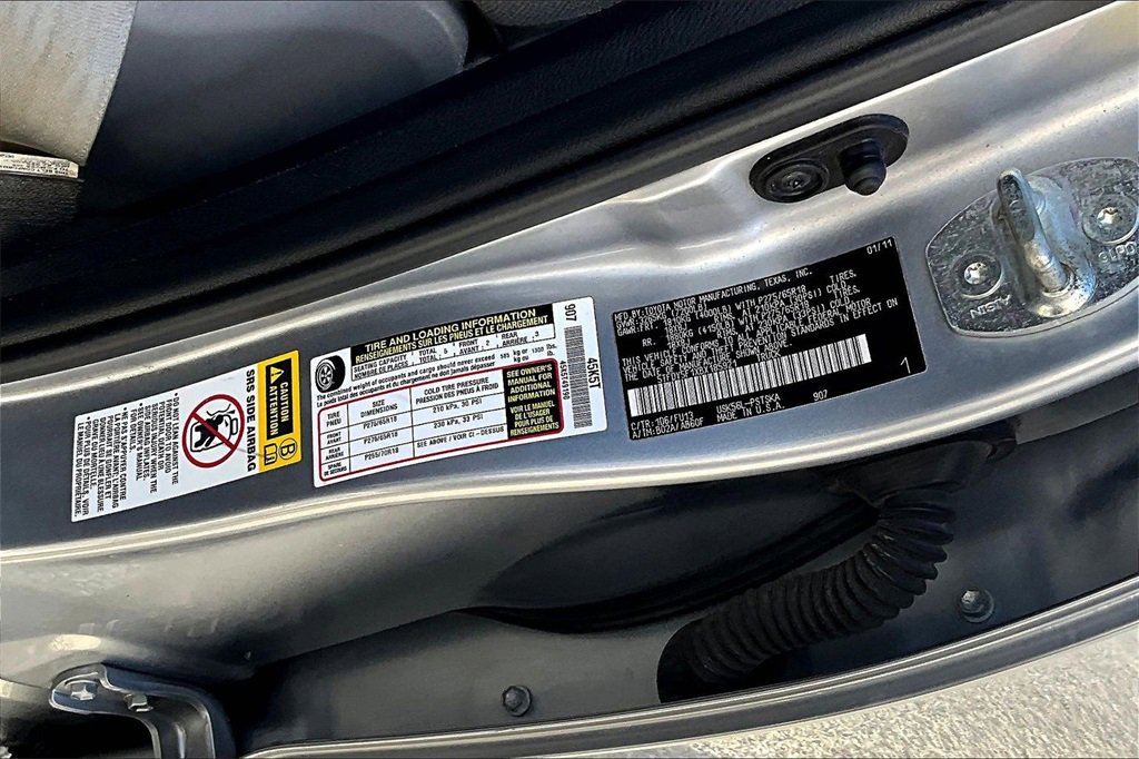 Used 2011 Toyota Tundra 4x4 CrewMax image 30