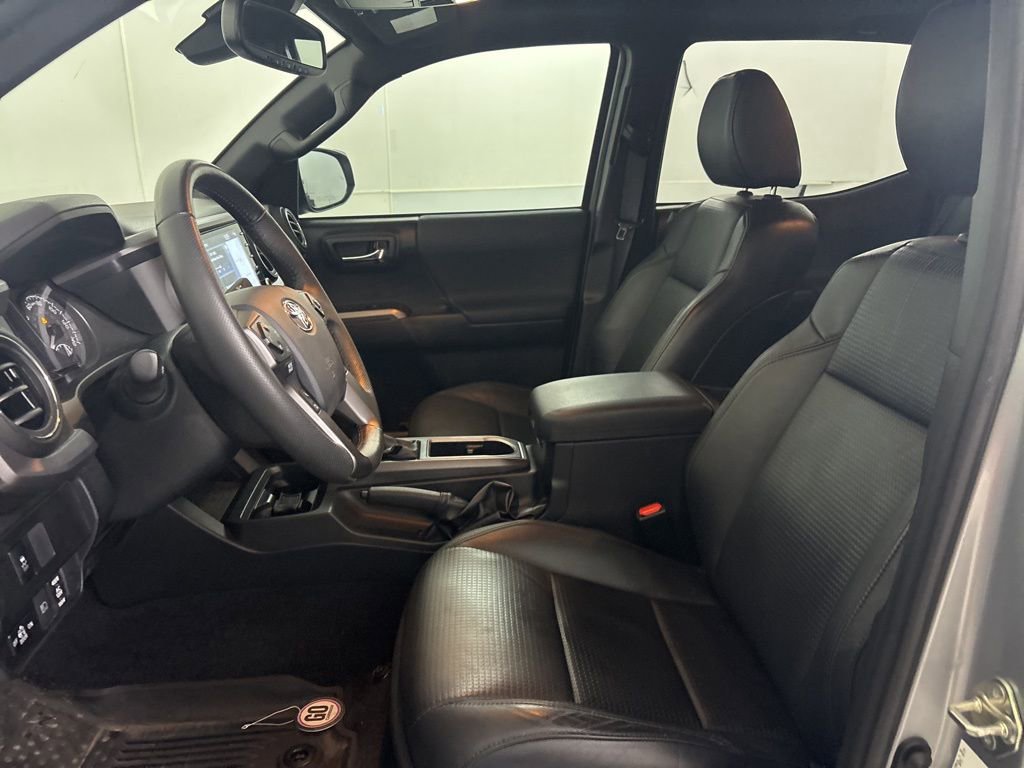 Used 2020 Toyota Tacoma TRD Sport w/ TRD Premium Sport Package image 15