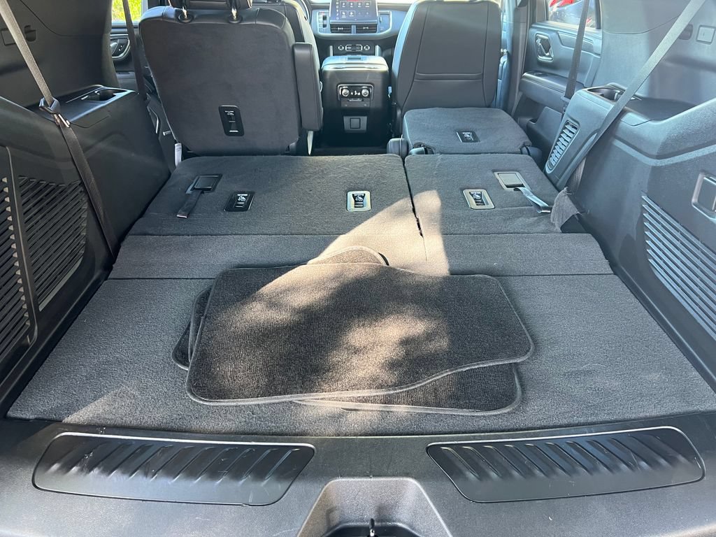Used 2023 GMC Yukon SLT AWD/4WD image 19