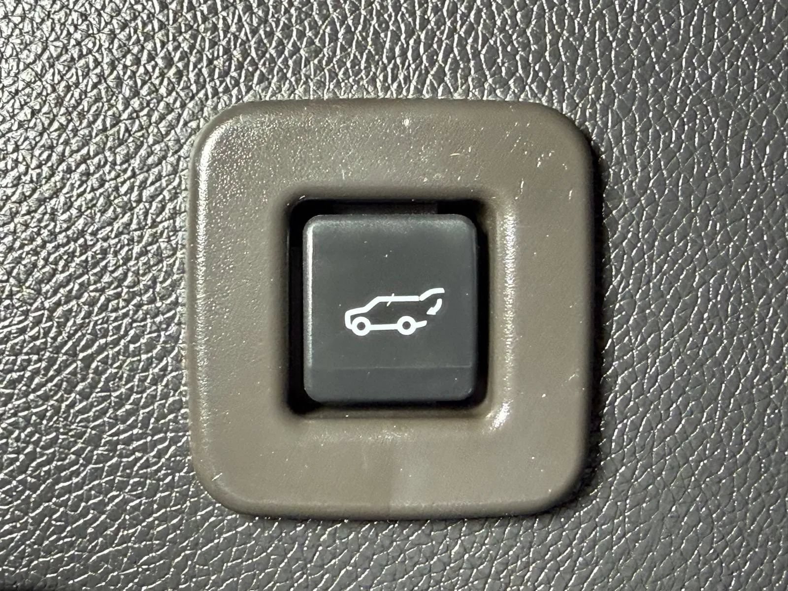 Used 2012 Ford Expedition EL Limited RWD image 20
