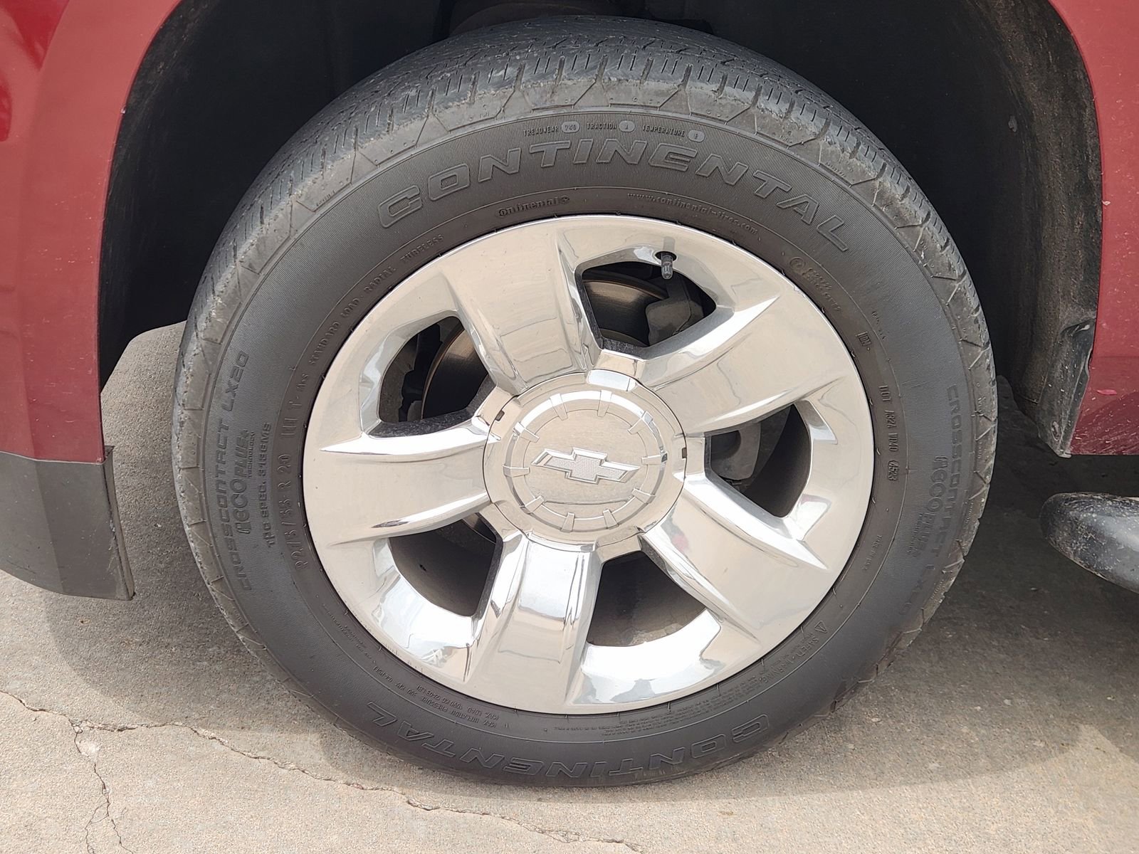 Used 2019 Chevrolet Tahoe LT w/ LT Signature Package AWD/4WD image 14