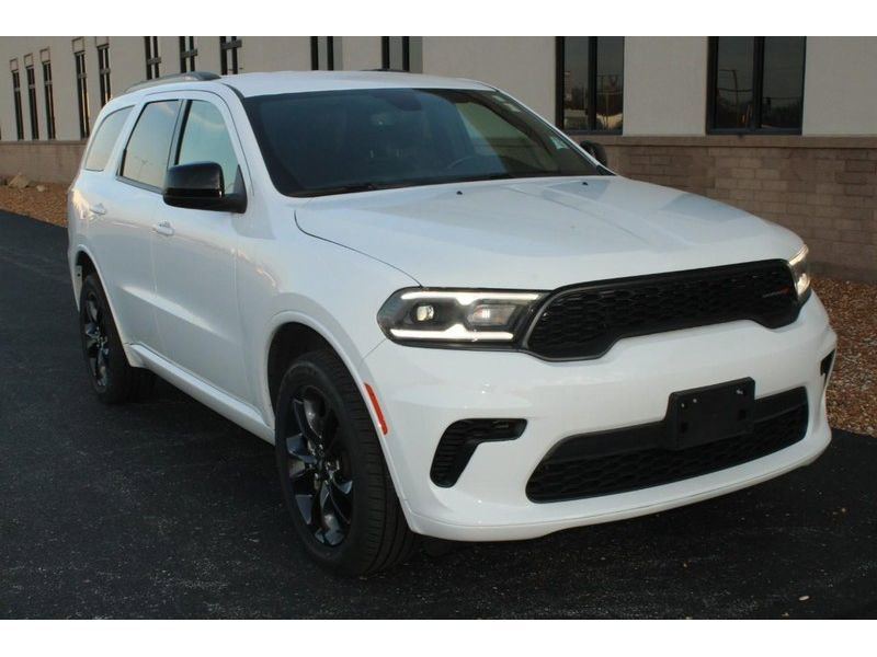 Used 2023 Dodge Durango GT w/ Blacktop Package image 2
