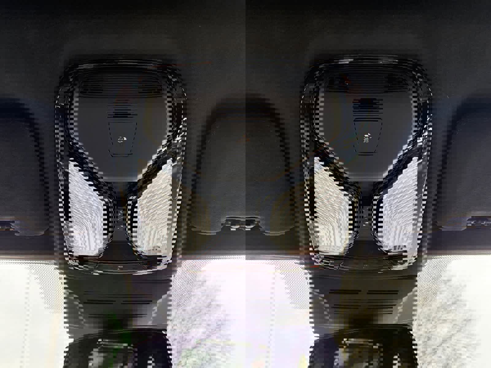 New 2026 BMW X5 xDrive50e w/ Climate Comfort Package image 31