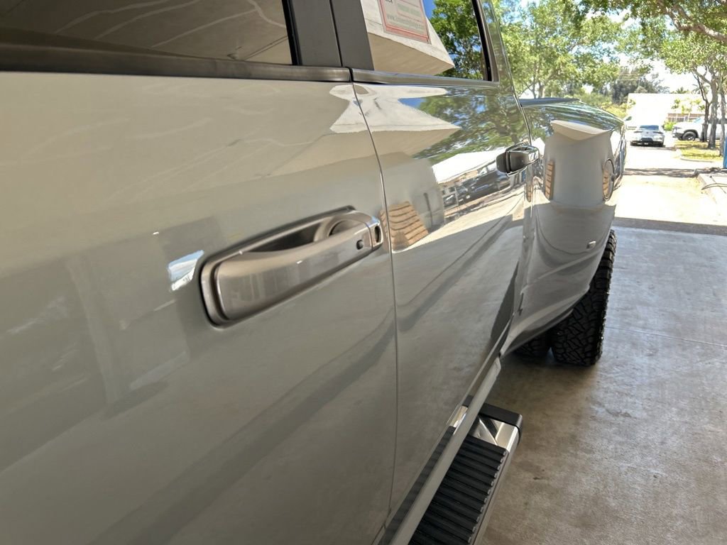 Used 2024 RAM 3500 Laramie w/ Night Edition AWD/4WD image 17