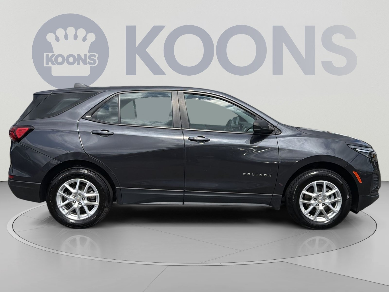 Used 2022 Chevrolet Equinox LS w/ Driver Confidence II Package AWD/4WD image 8