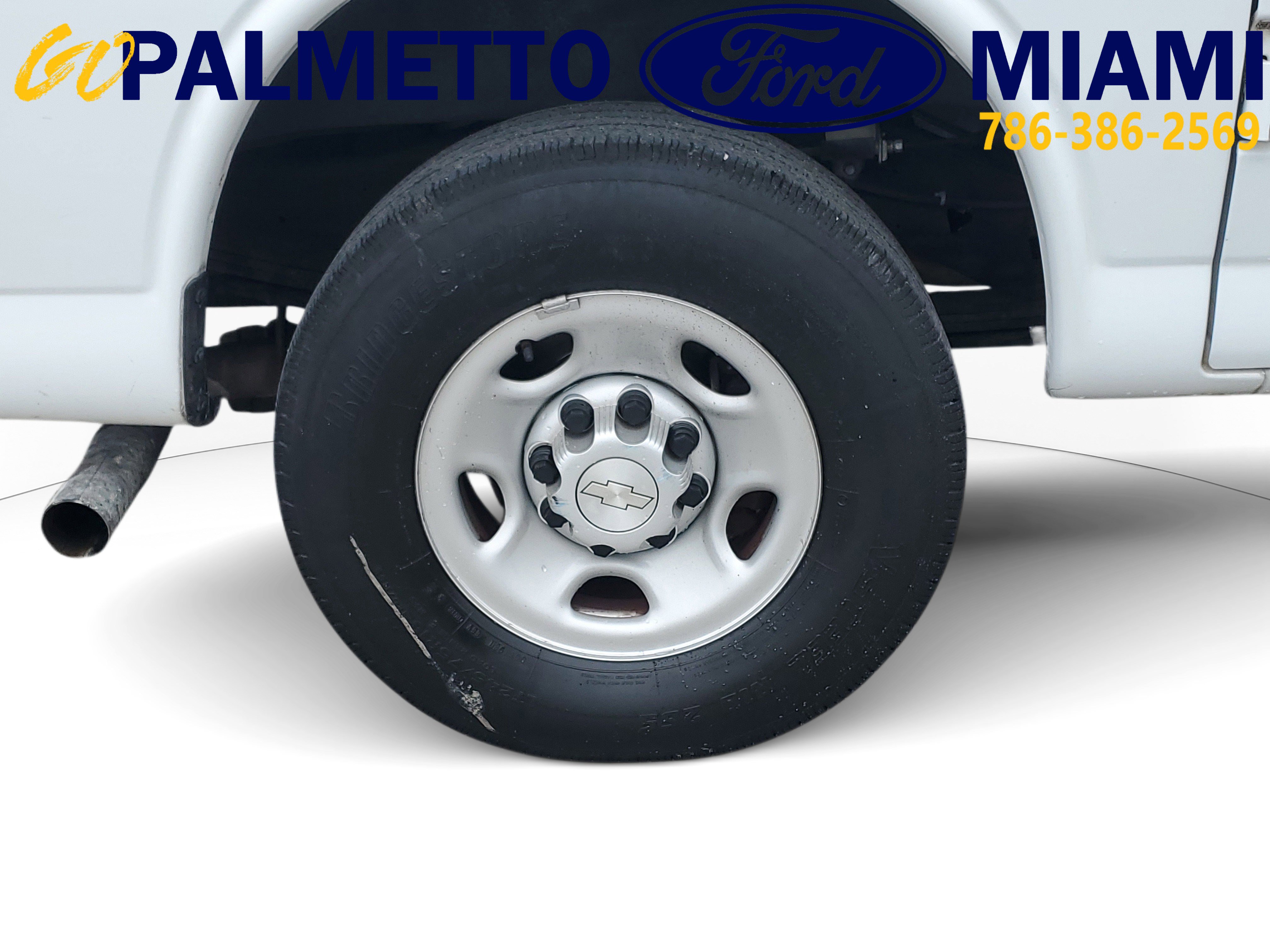 Used 2018 Chevrolet Express 2500 image 7