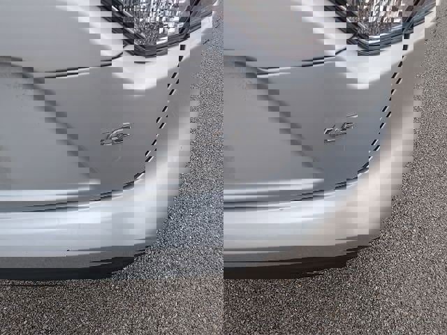 Used 2025 Toyota Corolla LE image 6