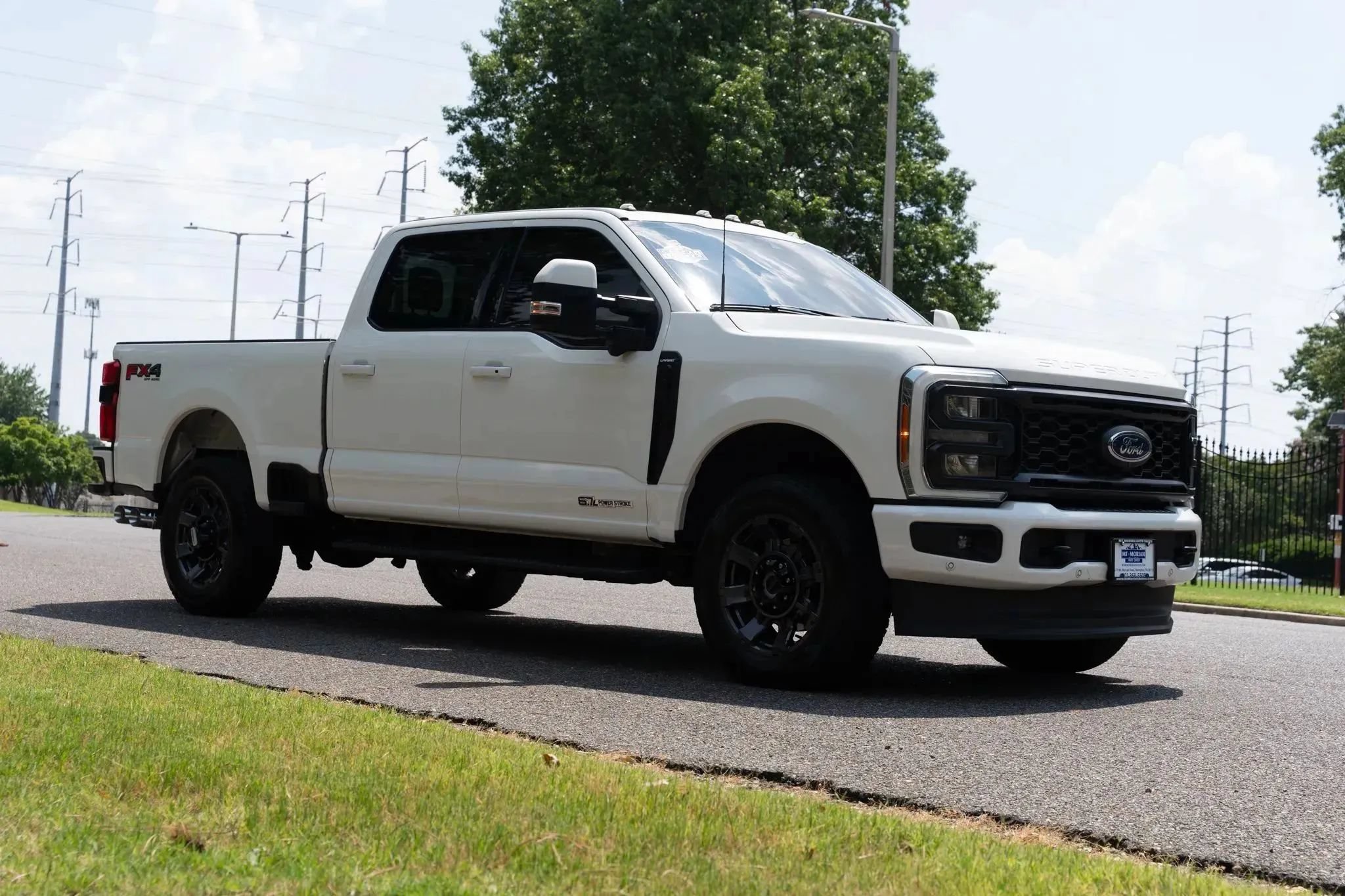 Used 2023 Ford F250 Lariat w/ Lariat Ultimate Package AWD/4WD image 4