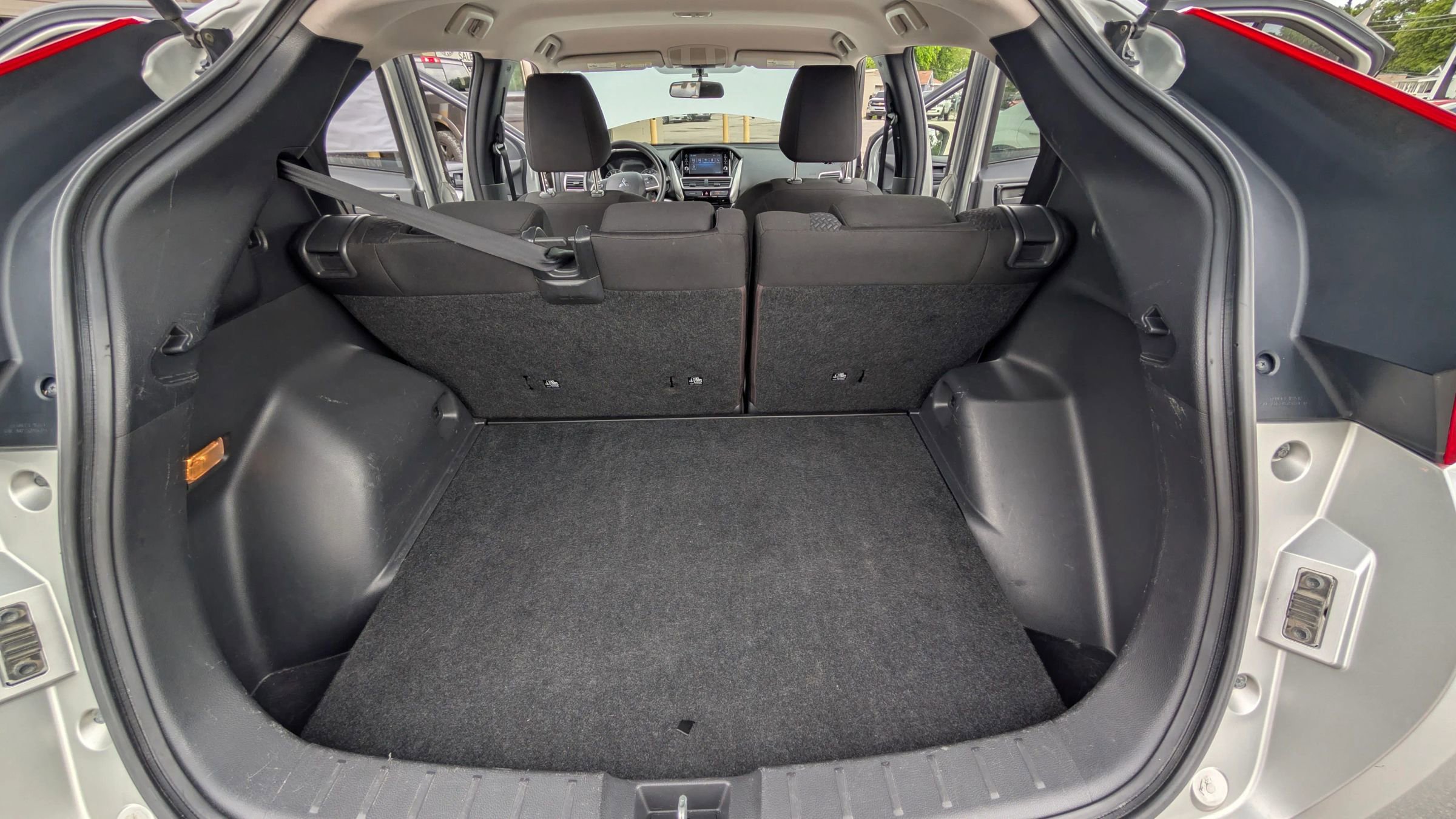 Used 2020 Mitsubishi Eclipse Cross ES FWD image 14