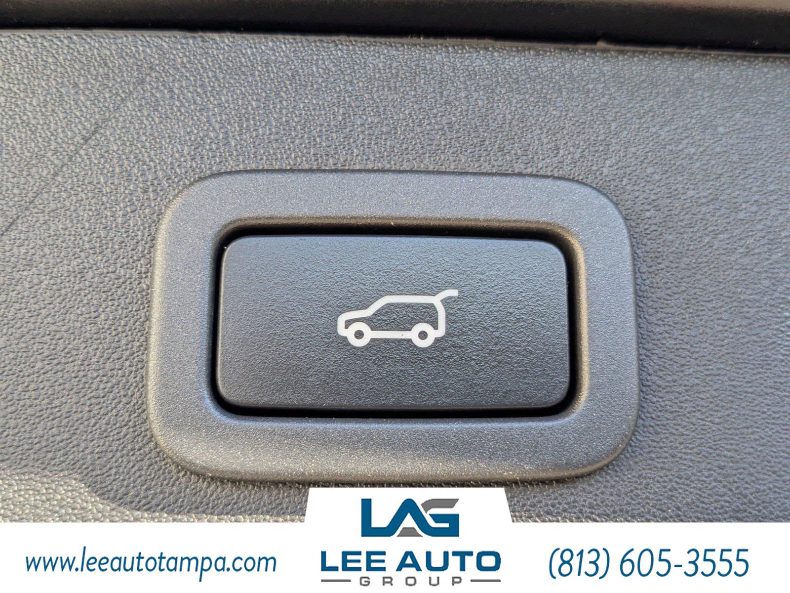 Used 2017 Land Rover Discovery Sport HSE image 13