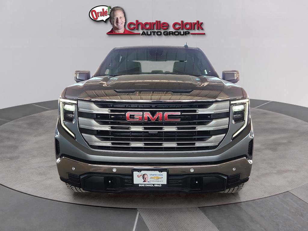 New 2026 GMC Sierra 1500 SLE image 8