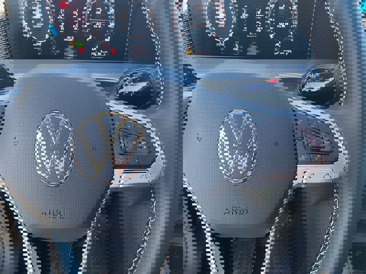 New 2026 Volkswagen Tiguan SE image 20