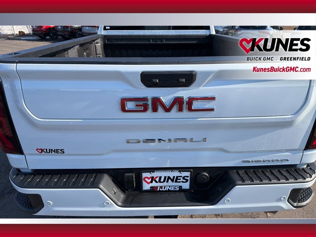Used 2026 GMC Sierra 3500 Denali w/ Denali Reserve Package image 8
