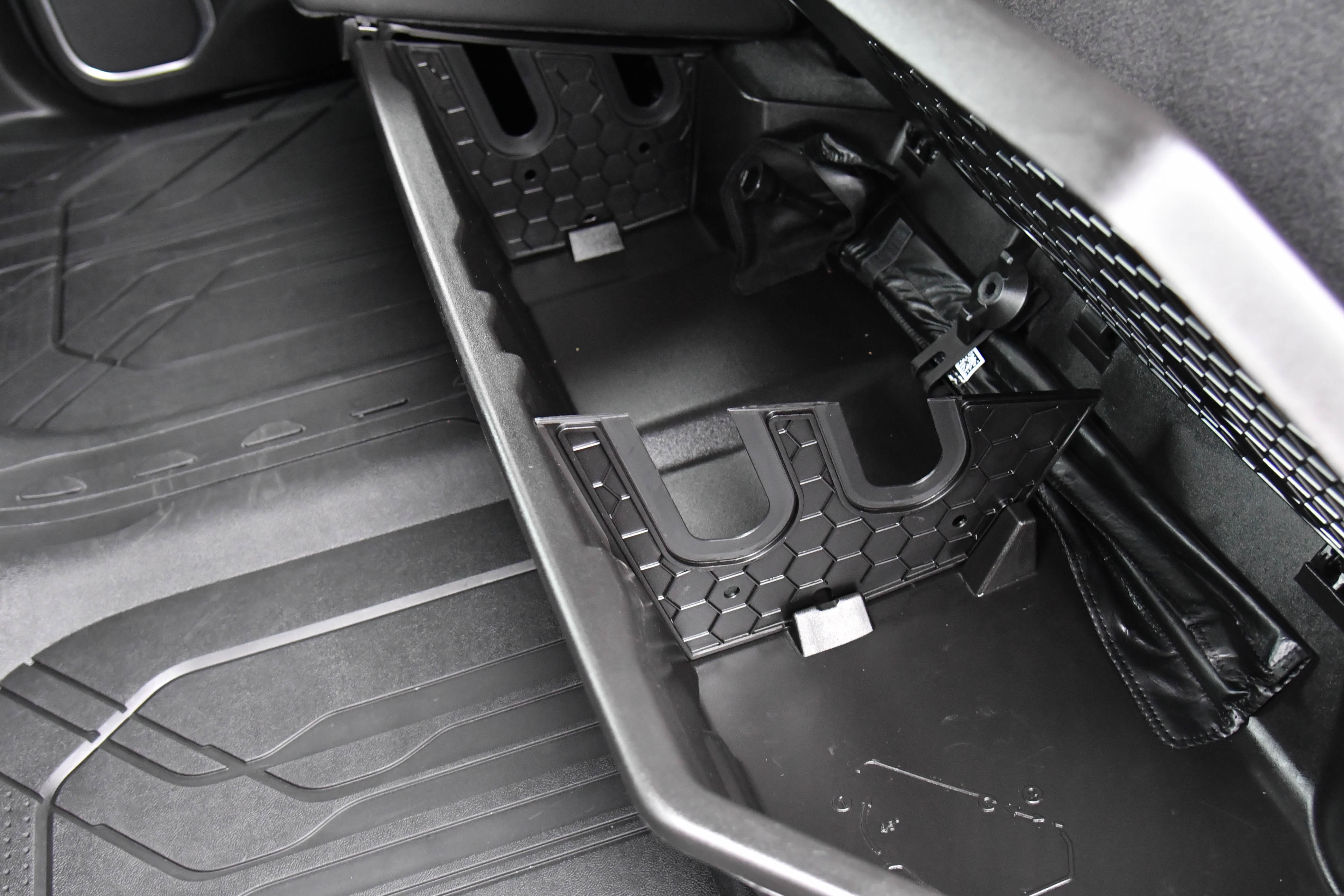 Used 2025 Chevrolet Silverado 1500 LTZ w/ Technology Package image 52