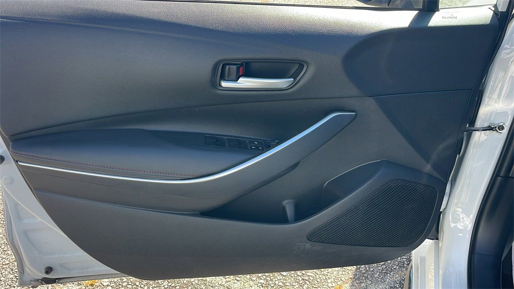 Used 2023 Toyota Corolla SE image 16