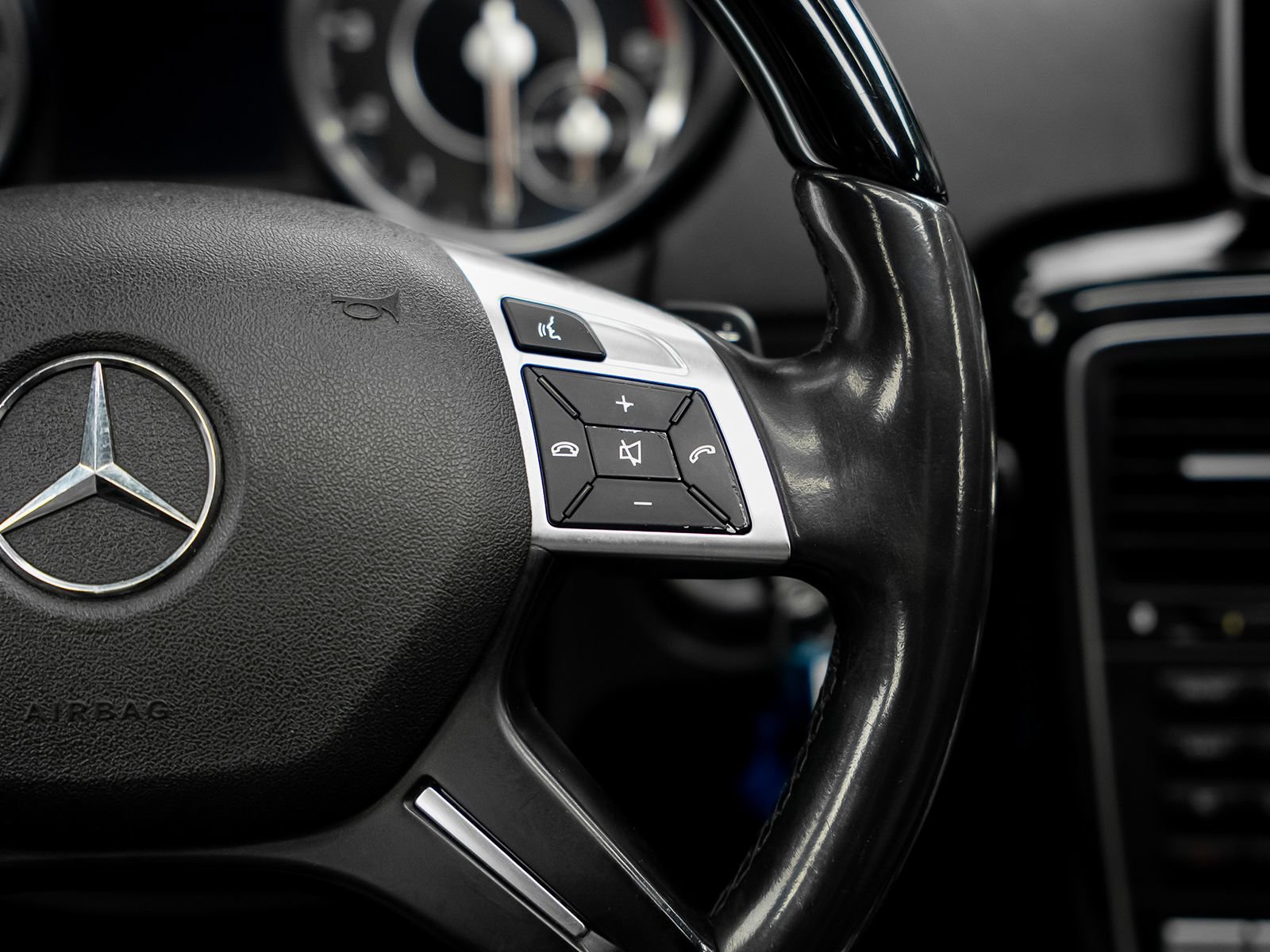 Used 2015 Mercedes-Benz G 63 AMG 4MATIC image 49
