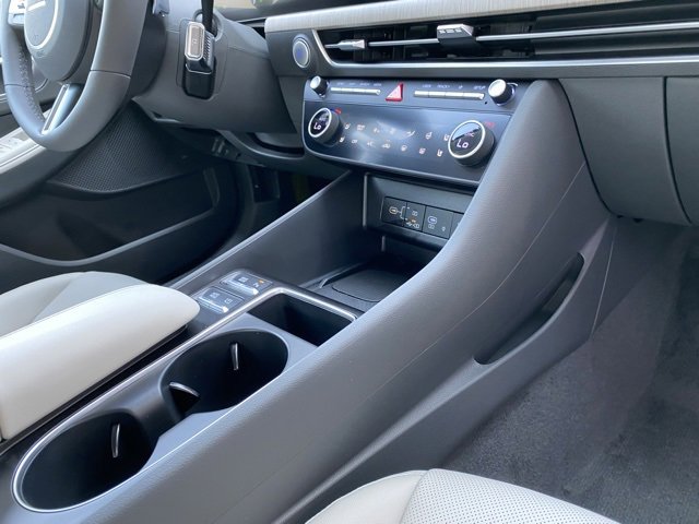 New 2025 Hyundai Sonata Limited image 31