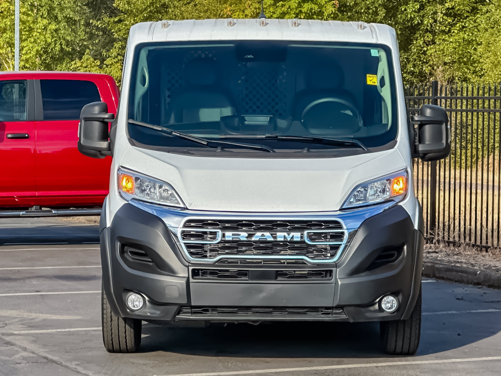 Used 2025 RAM ProMaster 2500 w/ U-Haul Equipment Group FWD image 9