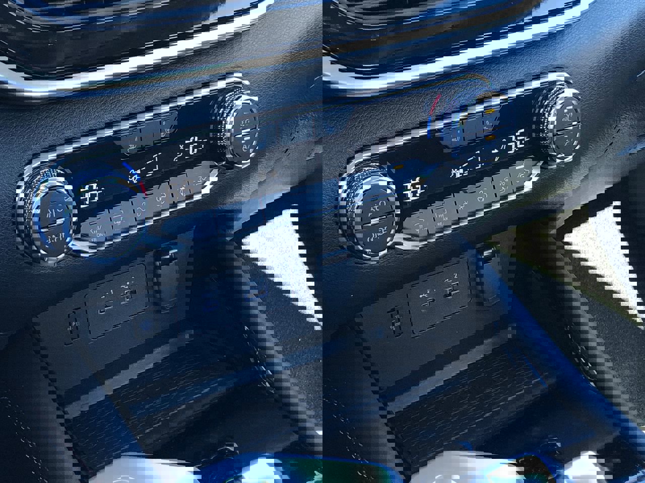 New 2025 Nissan Altima 2.5 SR w/ SR Premium Package image 30