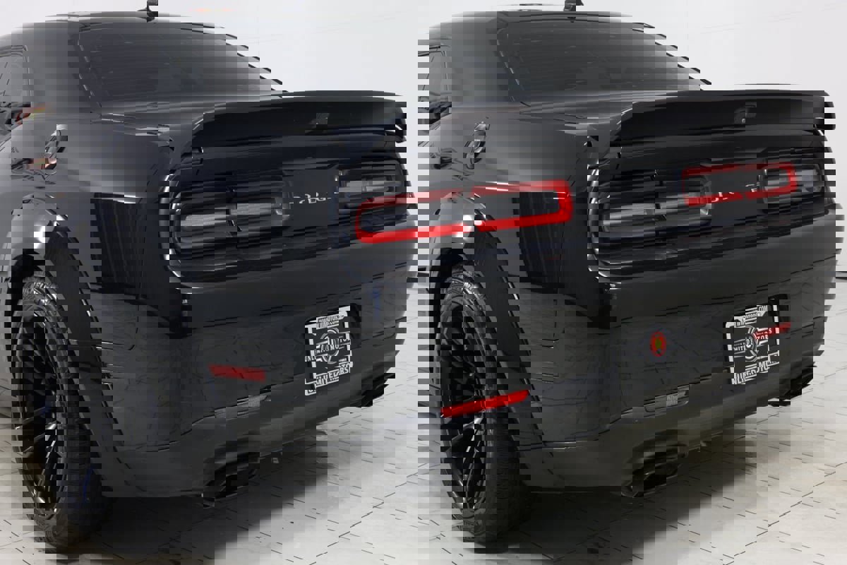 Used 2021 Dodge Challenger SRT Hellcat Redeye image 41