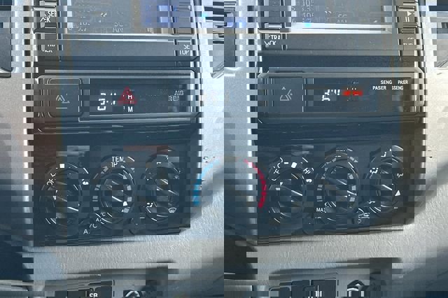 Used 2013 Toyota Tacoma PreRunner w/ TRD Sport Pkg image 22