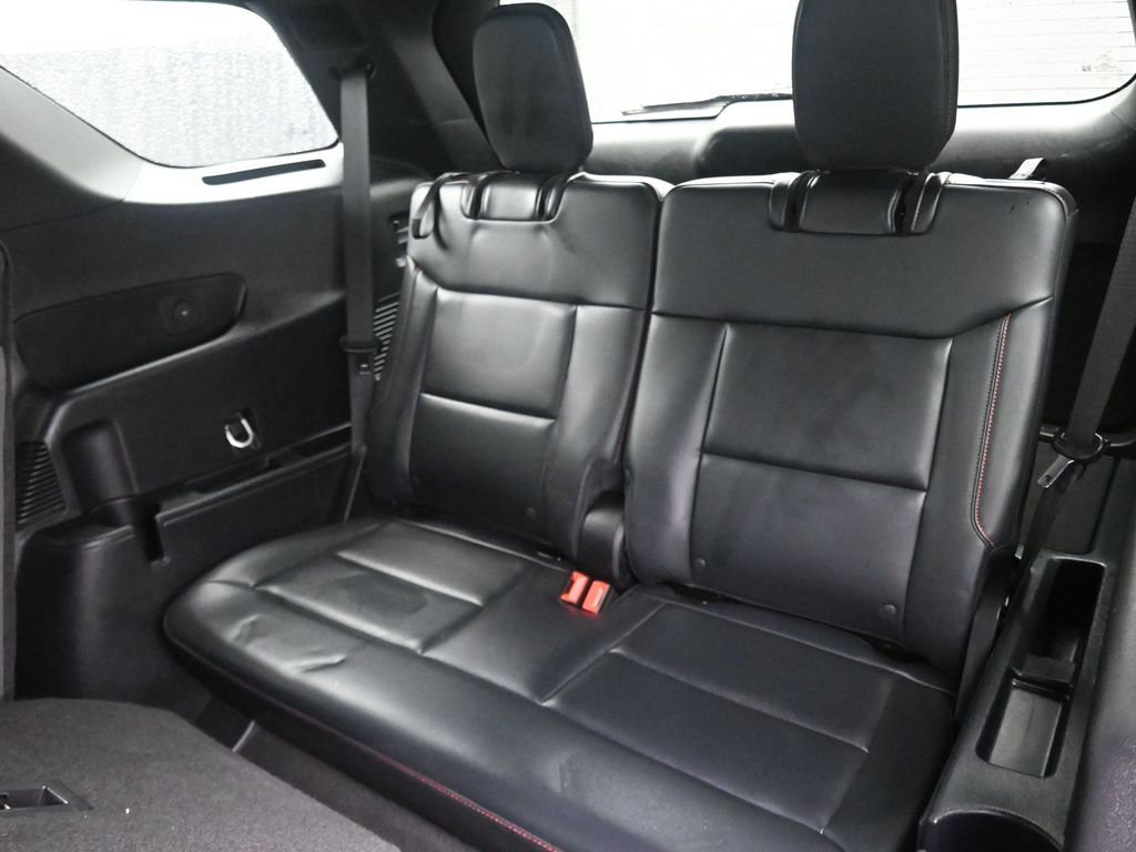 Used 2025 Ford Explorer ST-Line w/ ST-Line Street Pack image 19