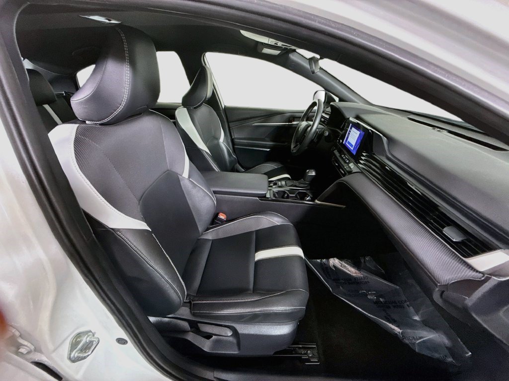 Used 2025 Toyota Camry SE FWD image 28