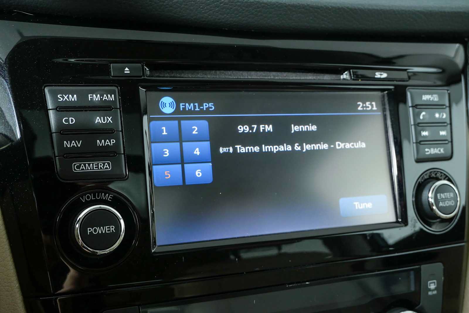 Used 2014 Nissan Rogue SL w/ SL Premium Package FWD image 13