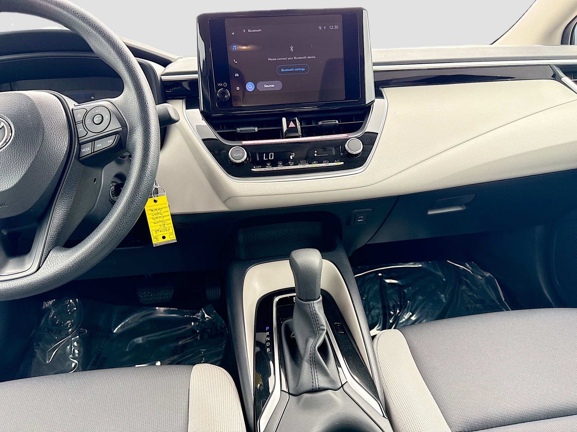 Used 2025 Toyota Corolla LE image 18