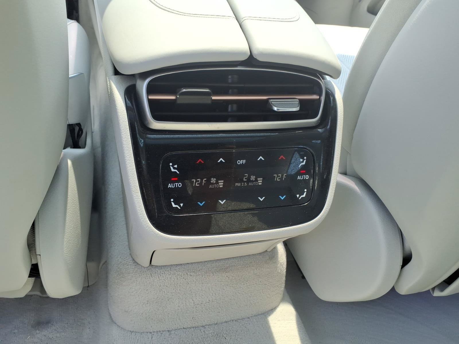Used 2023 Mercedes-Benz EQS 580 4MATIC Sedan w/ Manufactur Interior Package image 19