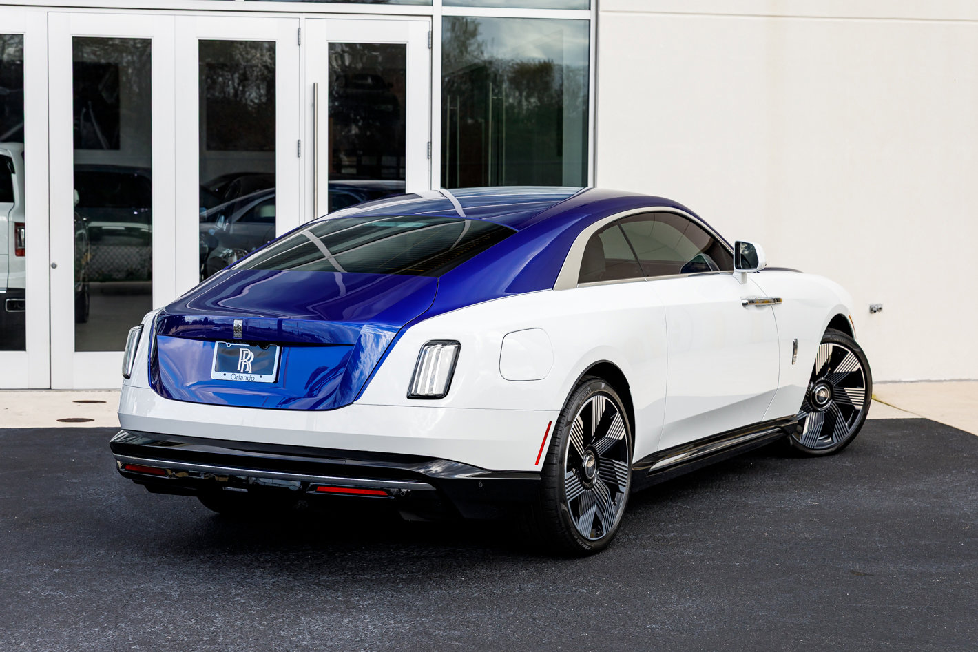 Used 2024 Rolls-Royce Spectre w/ Spectre Launch Package image 20